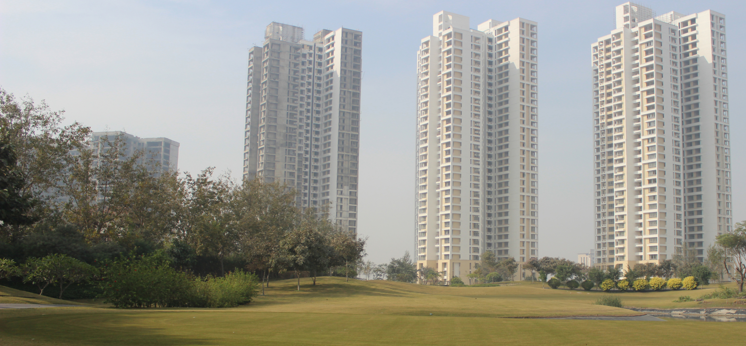 Jaypee Imperial Court 3BHK+S Non Golf 2615 Sq. Ft